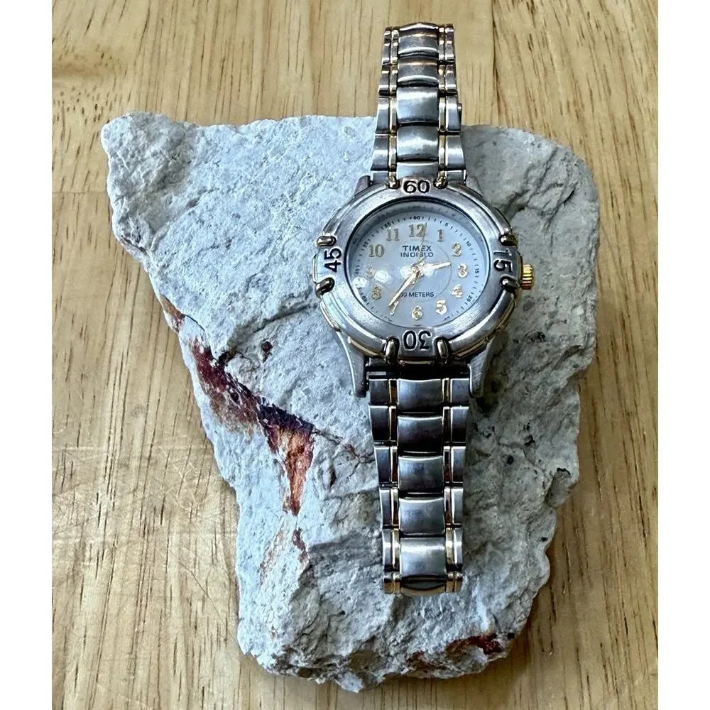 Vintage‎ Timex Indiglo Womens Watch Gold 2 Tone Band, New Battery EUC